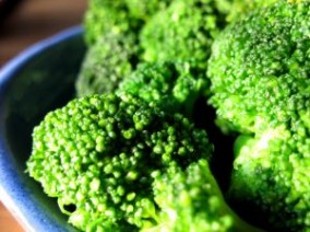 Super-brocoli “Beneforte”, arma naturala impotriva cancerului