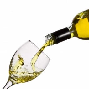 Vinul are beneficii pentru sanatate in plus fata de alte bauturi alcoolice?